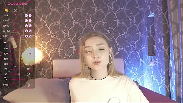 MiaMiaMeow online show from February 2026 04:39:02 PM