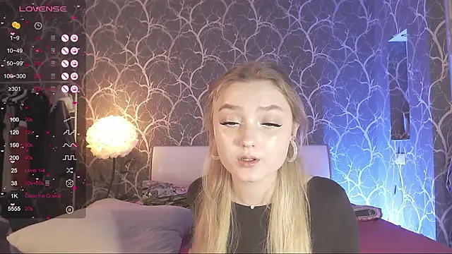 MiaMiaMeow online show from March 2026 03:18:01 PM