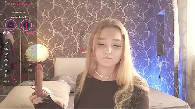 MiaMiaMeow online show from March 2026 01:48:01 PM