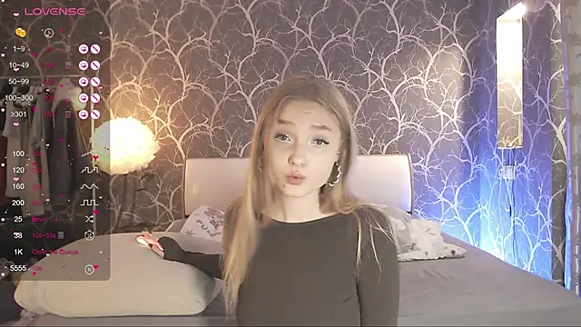 Snapshot of MiaMiaMeow chatting on October 2025 11:56:01 AM MiaMiaMeow online show from October 2025 11:56:01 AM