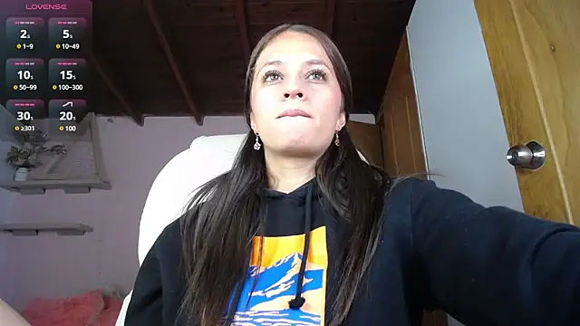 Snapshot of _juliana_rios chatting on February 2025 09:01:02 PM juliana rios online show from February 2025 09:01:02 PM