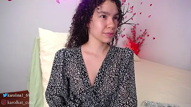 Karolina 1 online show from February 2025 05:01:02 PM