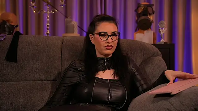 Snapshot of kelly_kent chatting on March 2025 05:02:01 AM kelly kent online show from March 2025 05:02:01 AM