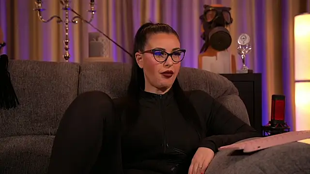 Snapshot of kelly_kent chatting on February 2025 07:35:01 AM kelly kent online show from February 2025 07:35:01 AM