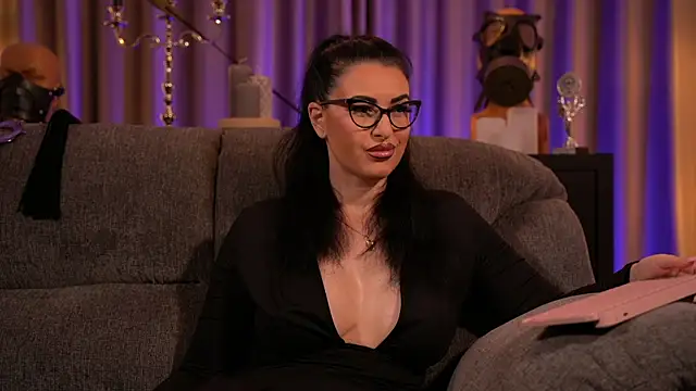 Snapshot of kelly_kent chatting on March 2025 03:00:02 AM kelly kent online show from March 2025 03:00:02 AM