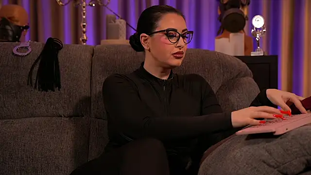 Snapshot of kelly_kent chatting on March 2025 01:38:02 AM kelly kent online show from March 2025 01:38:02 AM