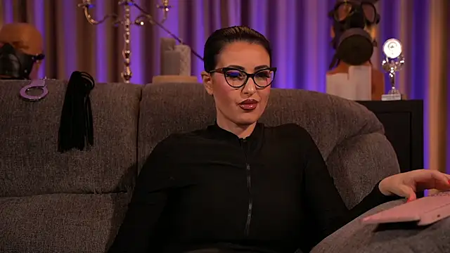 Snapshot of kelly_kent chatting on February 2025 12:21:02 AM kelly kent online show from February 2025 12:21:02 AM