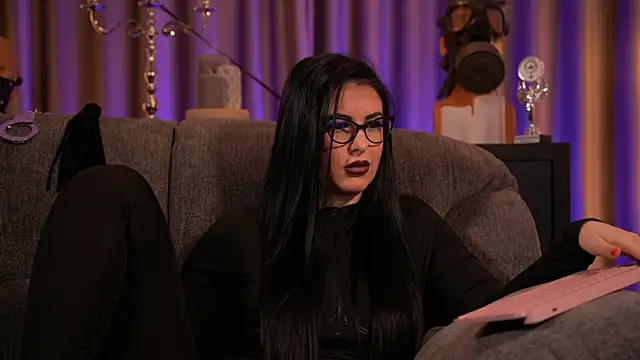 Snapshot of kelly_kent chatting on February 2025 02:51:02 AM kelly kent online show from February 2025 02:51:02 AM