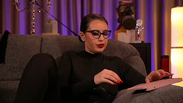 Snapshot of kelly_kent chatting on February 2025 02:59:02 AM kelly kent online show from February 2025 02:59:02 AM