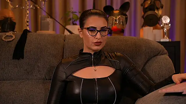 kelly kent online show from November 2025 12:14:02 AM