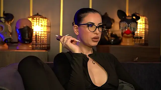 kelly kent online show from May 2026 10:10:02 PM