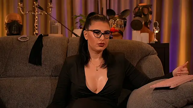 Snapshot of kelly_kent chatting on September 2025 08:59:01 PM kelly kent online show from September 2025 08:59:01 PM