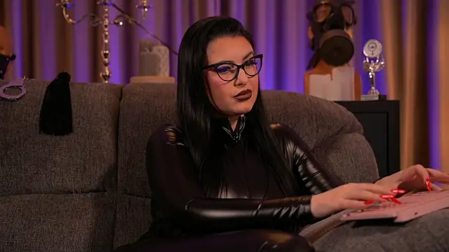 Snapshot of kelly_kent chatting on February 2025 03:01:02 AM kelly kent online show from February 2025 03:01:02 AM