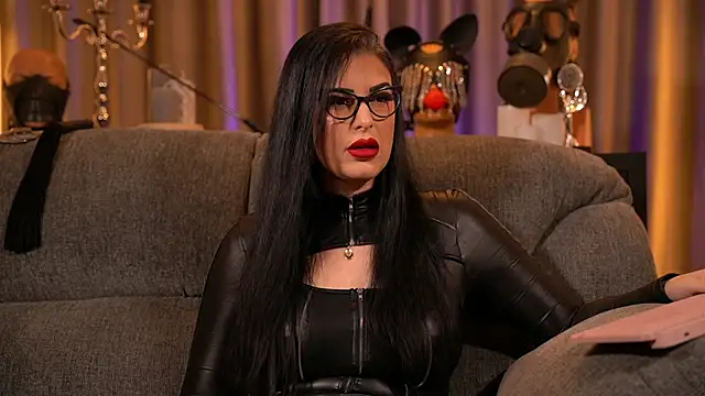 kelly kent online show from December 2025 10:37:01 PM