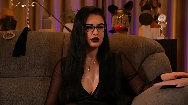 kelly kent online show from November 2025 12:38:01 AM