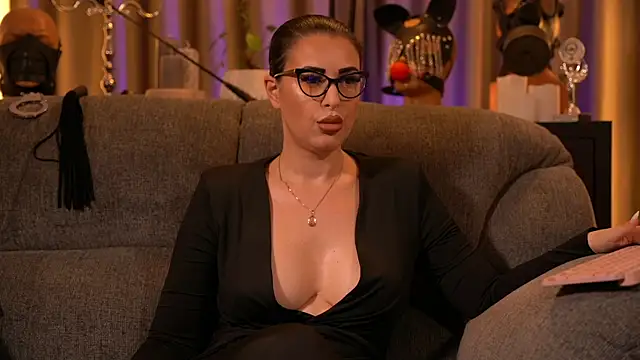 kelly kent online show from November 2025 11:58:02 PM