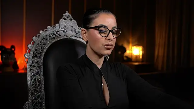 kelly kent online show from June 2026 09:01:01 PM