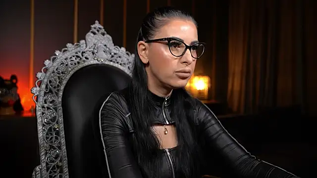 kelly kent online show from June 2026 07:02:02 PM