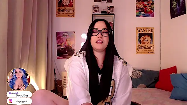 Snapshot of Emmy_Ruiz chatting on September 2025 02:05:02 AM Emmy Ruiz online show from September 2025 02:05:02 AM