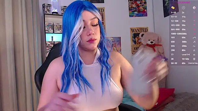 Emmy Ruiz online show from March 2026 03:24:01 AM