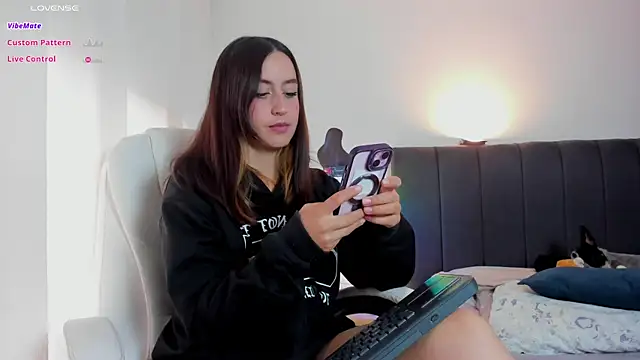 Snapshot of catimore chatting on October 2025 03:02:02 PM catimore online show from October 2025 03:02:02 PM