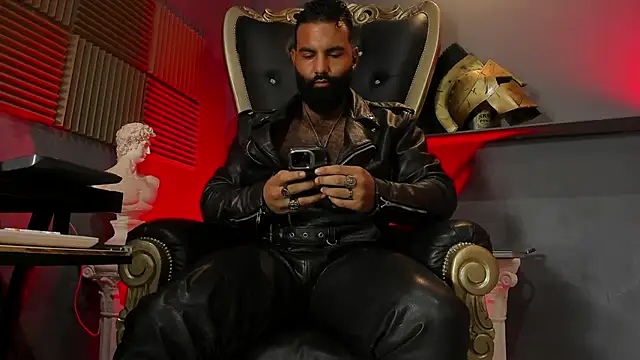 Snapshot of BeardAndrew chatting on November 2025 10:26:02 AM BeardAndrew online show from November 2025 10:26:02 AM