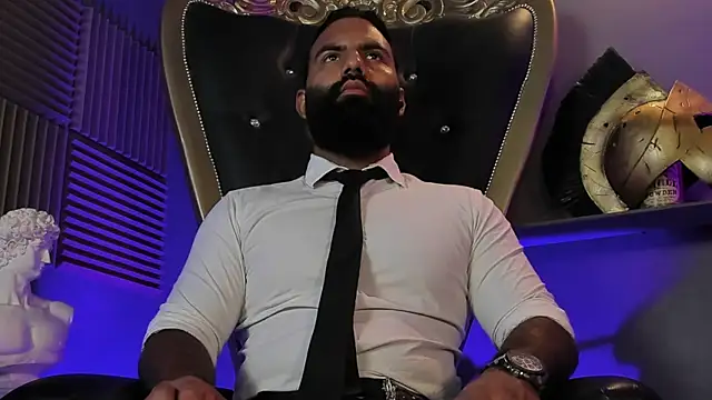 Snapshot of BeardAndrew chatting on October 2025 11:22:02 AM BeardAndrew online show from October 2025 11:22:02 AM