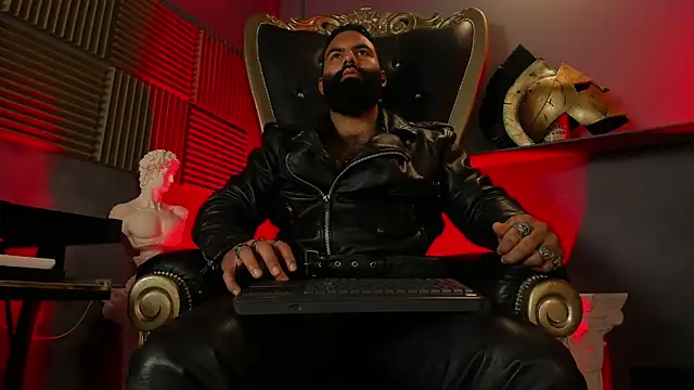 Snapshot of BeardAndrew chatting on October 2025 02:32:01 AM BeardAndrew online show from October 2025 02:32:01 AM