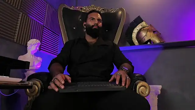 Snapshot of BeardAndrew chatting on October 2025 06:15:01 AM BeardAndrew online show from October 2025 06:15:01 AM