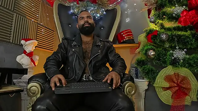 Snapshot of BeardAndrew chatting on December 2025 11:05:02 AM BeardAndrew online show from December 2025 11:05:02 AM