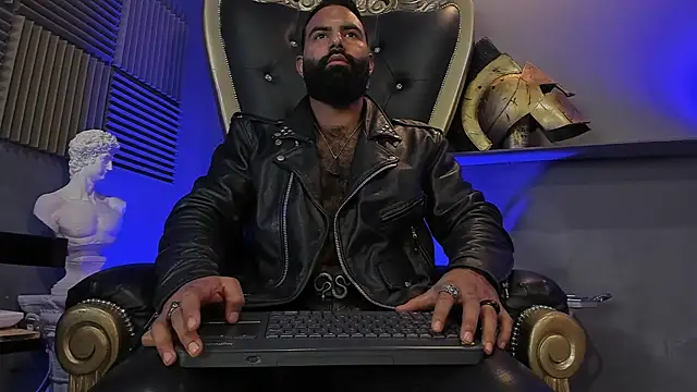 Snapshot of BeardAndrew chatting on November 2025 02:15:01 AM BeardAndrew online show from November 2025 02:15:01 AM