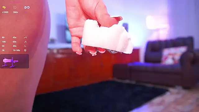 lara giraldo online show from November 2025 12:55:01 AM