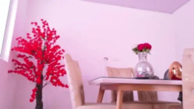 lara giraldo online show from April 2026 03:08:01 PM