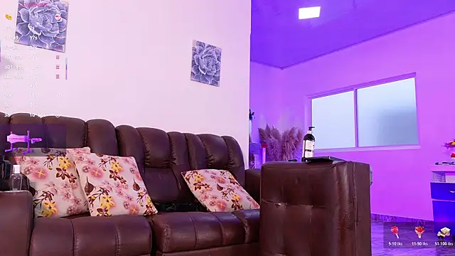 lara giraldo online show from July 2026 11:17:02 AM