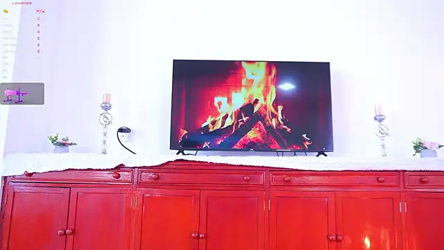 lara giraldo online show from September 2025 05:31:02 PM