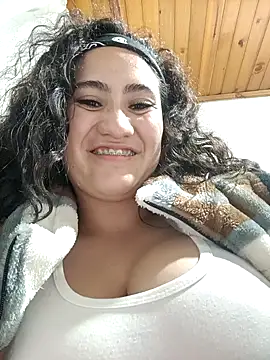 Snapshot of francesca_baker1007 chatting on February 2025 11:47:02 PM francesca baker1007 online show from February 2025 11:47:02 PM