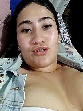Snapshot of francesca_baker1007 chatting on February 2025 01:36:01 AM francesca baker1007 online show from February 2025 01:36:01 AM