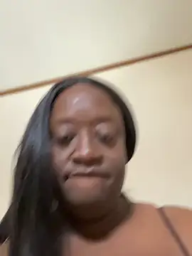 Katiefyi online show from April 2026 03:04:01 PM