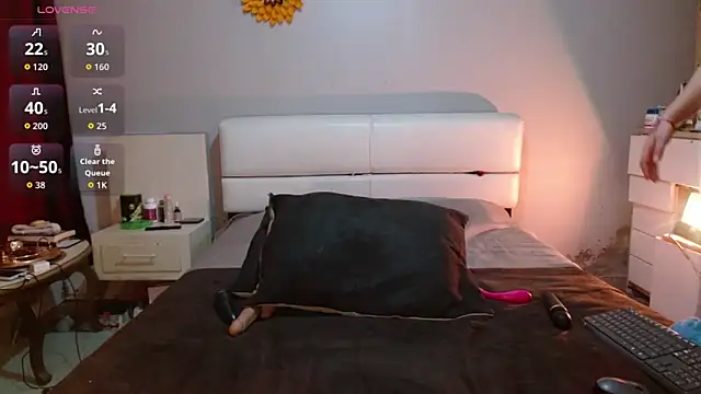 Freyja soh online show from March 2026 10:43:01 PM