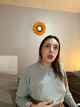 Freyja soh online show from October 2025 08:43:02 PM