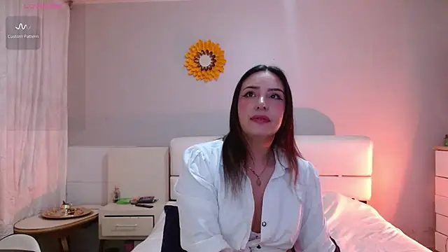 Snapshot of Freyja_soh chatting on November 2025 09:19:01 PM Freyja soh online show from November 2025 09:19:01 PM