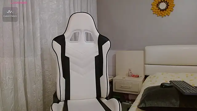 Snapshot of Freyja_soh chatting on October 2025 09:46:02 PM Freyja soh online show from October 2025 09:46:02 PM