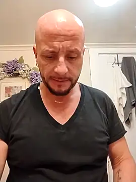 Snapshot of ShaneJames11 chatting on December 2024 05:10:02 AM ShaneJames11 online show from December 2024 05:10:02 AM