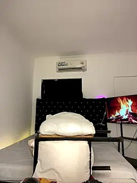 Yukie selfsucker online show from November 2025 06:19:01 PM