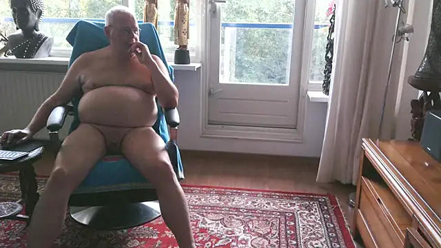 Snapshot of Exhib070 chatting on October 2025 01:41:01 PM Exhib070 online show from October 2025 01:41:01 PM