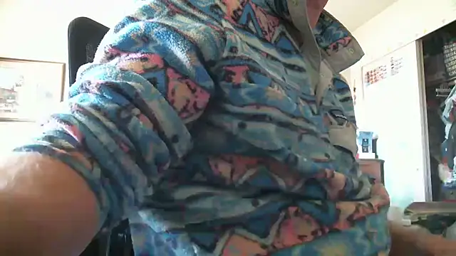 MormonPineapples online show from October 2025 11:16:01 PM