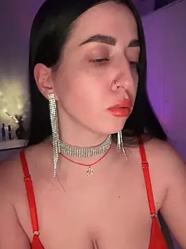 Snapshot of Emylia chatting on December 2024 11:28:01 PM Emylia online show from December 2024 11:28:01 PM