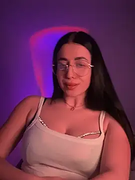 Snapshot of Emylia chatting on February 2025 09:53:01 PM Emylia online show from February 2025 09:53:01 PM