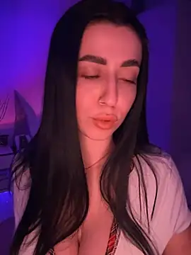 Snapshot of Emylia chatting on January 2025 07:27:01 PM Emylia online show from January 2025 07:27:01 PM