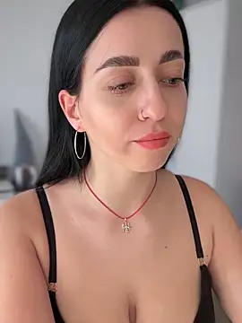 Snapshot of Emylia chatting on January 2025 12:36:02 PM Emylia online show from January 2025 12:36:02 PM